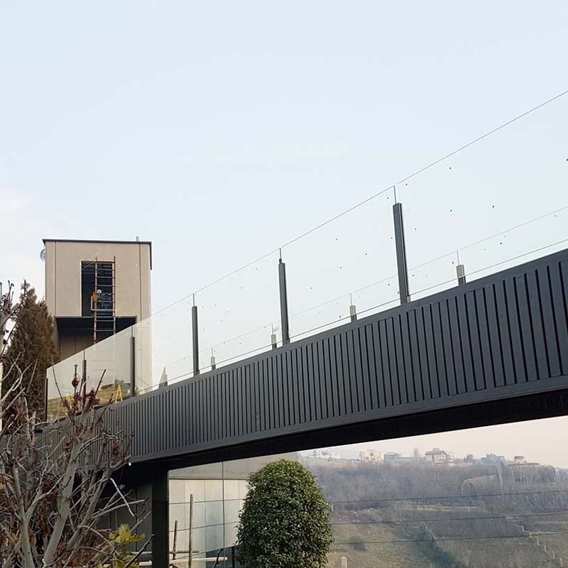 حفاظ و هندریل شیشه ای هنزا