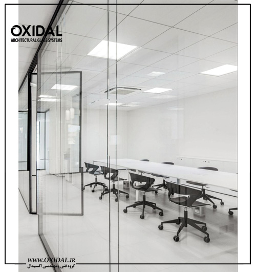 پارتیشن شیشه ای دوجداره همراه با درب دوجداره