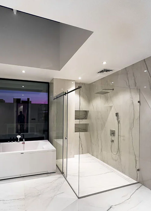 عکس دوردوشی حمام شیشه ای