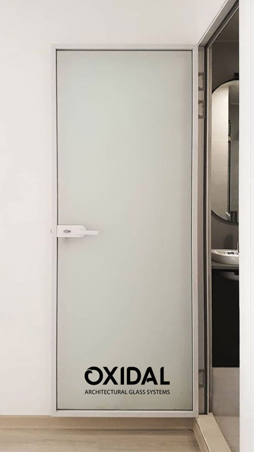 عکس درب شیشه ای سرویس بهداشتی اکسیدال